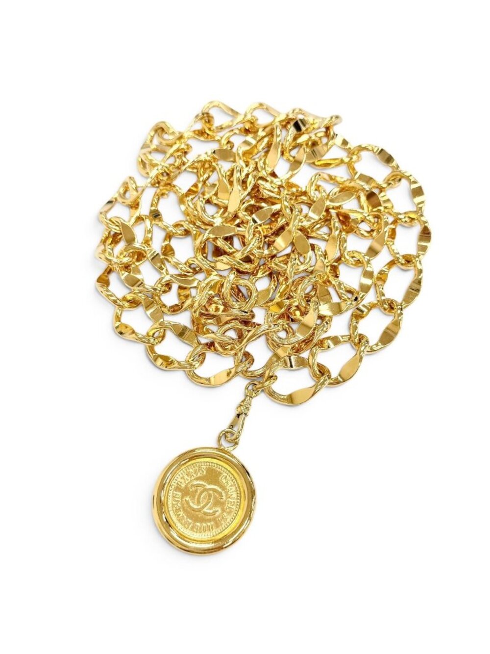 Chanel Vintage 31 Rue Cambon CC Logo Coin Motif Chain Belt Gold